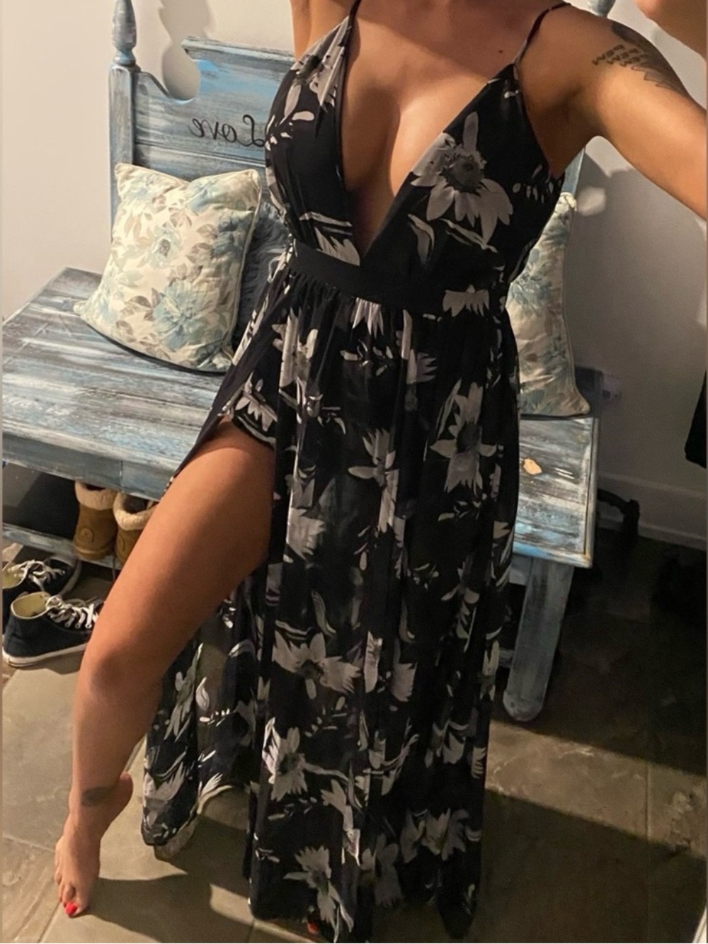 Bebe Women’s Black Floral Maxi romper with Spaghetti Straps sz8